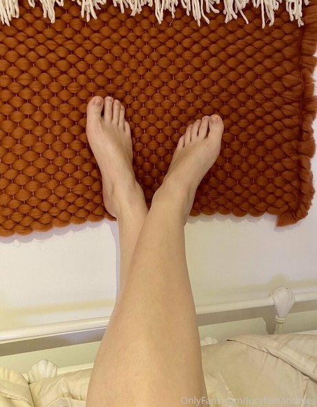 Lucyfeetandtoes