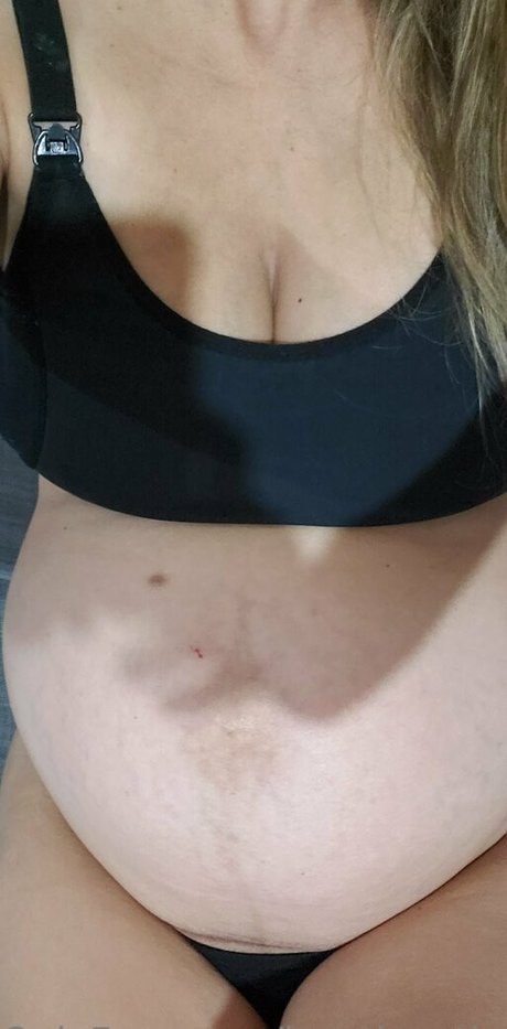 Foto desnuda filtrada de OnlyFans de Hazelnuthunny