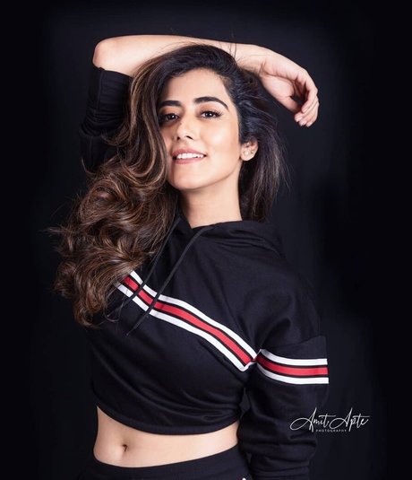 Jonita Gandhi