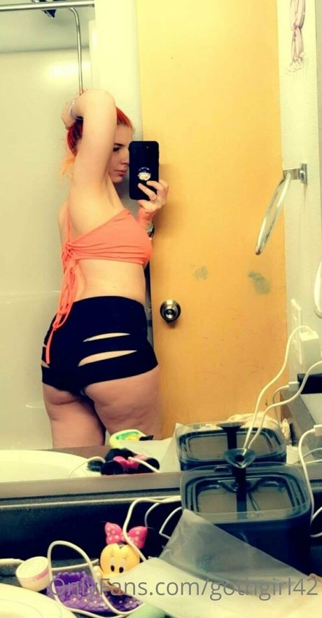 Gothgirl42