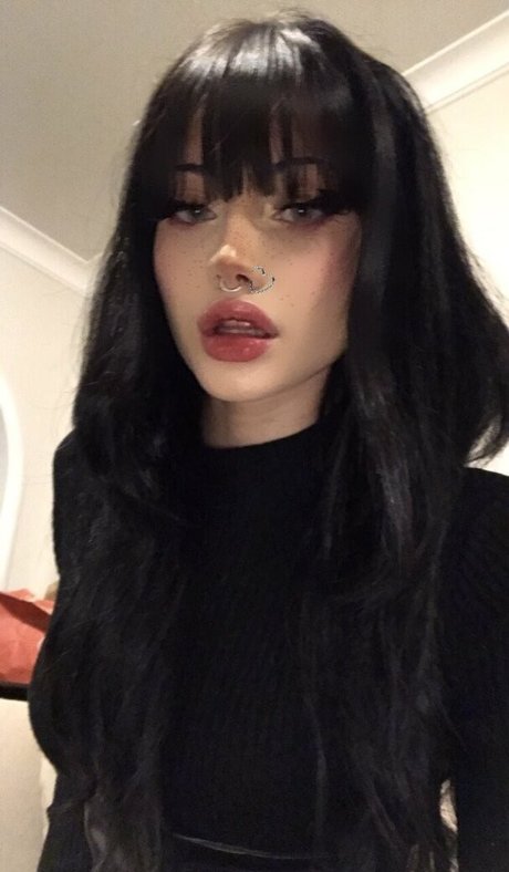 Foto desnuda filtrada de OnlyFans de Asttaroth