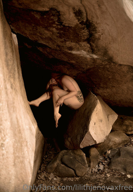 Lilithjenovaxfree