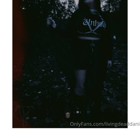 Foto desnuda filtrada de OnlyFans de Livingdeaddani