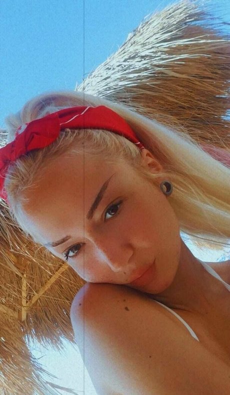 Foto desnuda filtrada de OnlyFans de Alice0999of