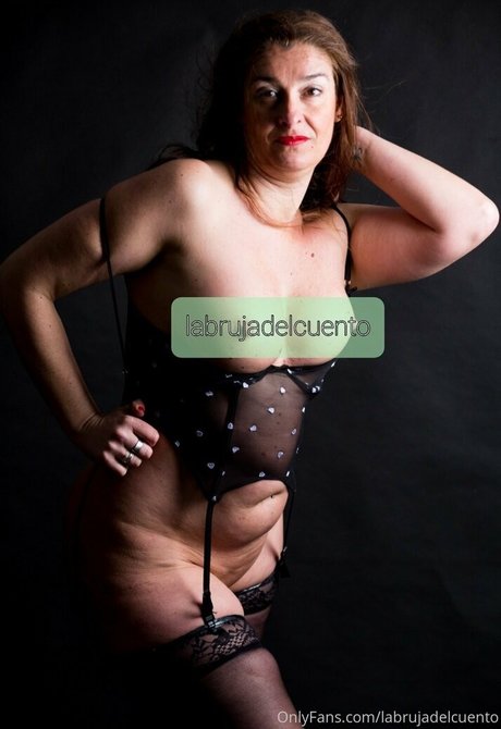Foto desnuda filtrada de OnlyFans de Labrujadelcuento