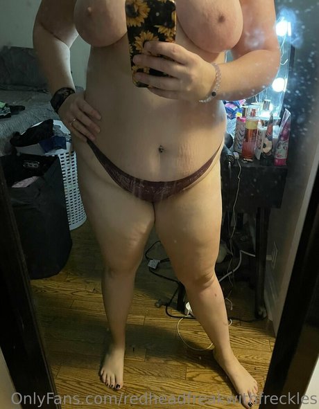 Foto desnuda filtrada de OnlyFans de Redheadfreakwithfreckles