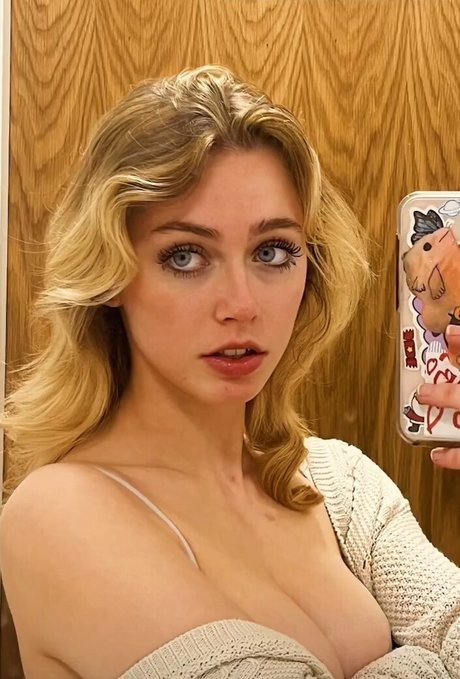 Foto desnuda filtrada de OnlyFans de Lacey Rose Trebilcook