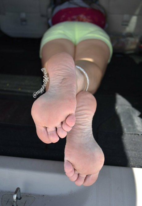 Myprettyfeet8free