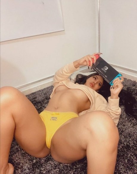 Foto desnuda filtrada de OnlyFans de Lauren Brady
